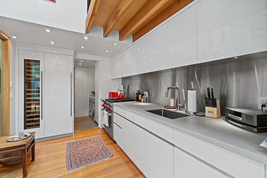 3 1227 E 7th Avenue Vancouver, BC - 9