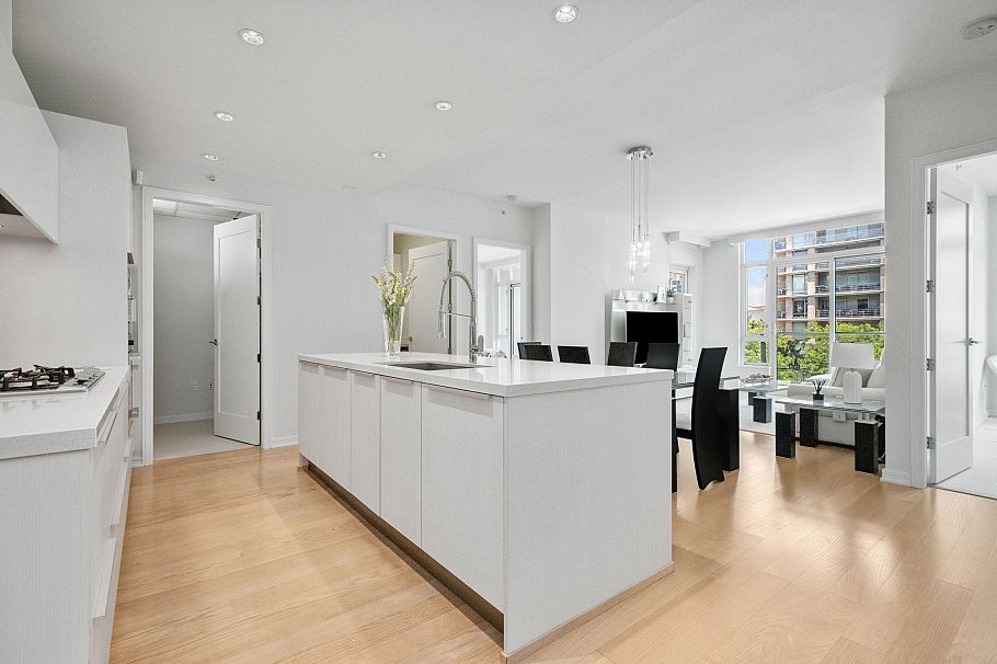 302 1625 Manitoba Street Vancouver, BC - 10