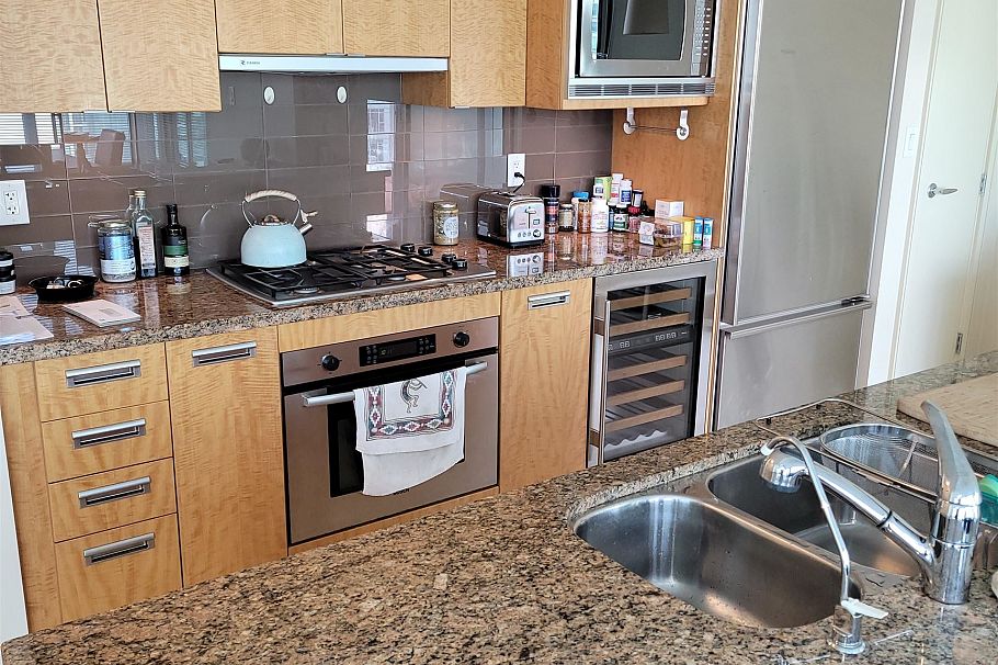 2004 1616 Bayshore Drive Vancouver, BC - 3