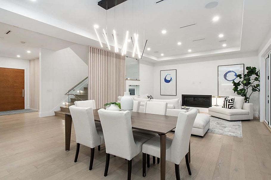 732 E 11th Street North Vancouver, BC - 9