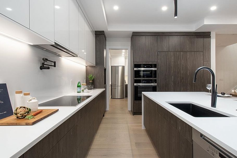 732 E 11th Street North Vancouver, BC - 14