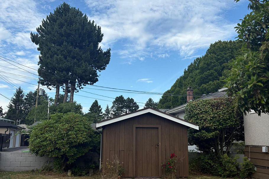 4749 Fairmont Street Vancouver, BC - 23