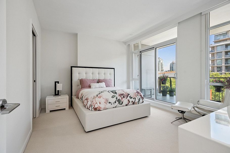 302 1625 Manitoba Street Vancouver, BC - 14