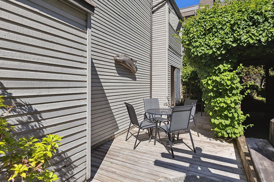 2024 Chesterfield Avenue North Vancouver, BC - 23