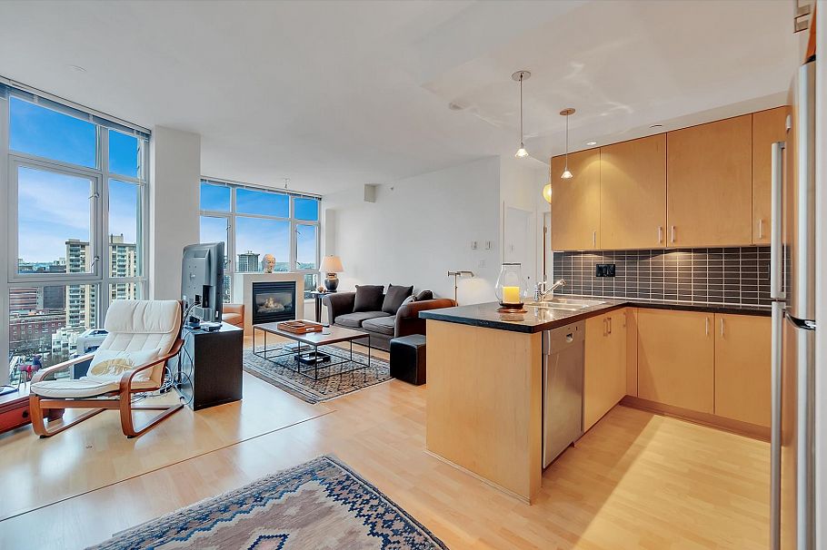 1907 1050 Smithe Street Vancouver, BC - 6