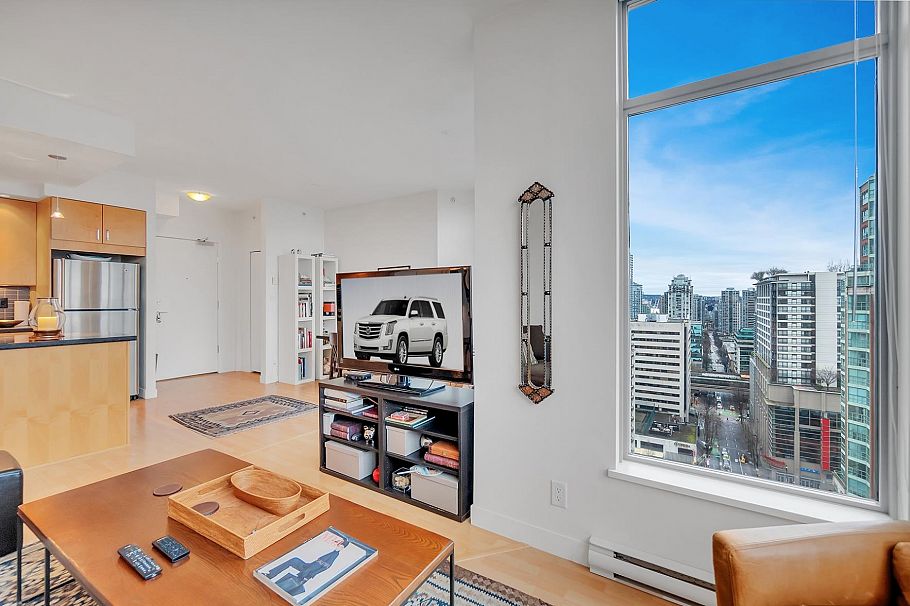 1907 1050 Smithe Street Vancouver, BC - 11