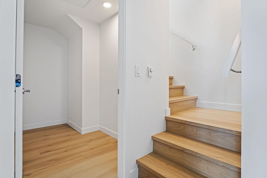 603 2450 Garden Drive Vancouver, BC - 17