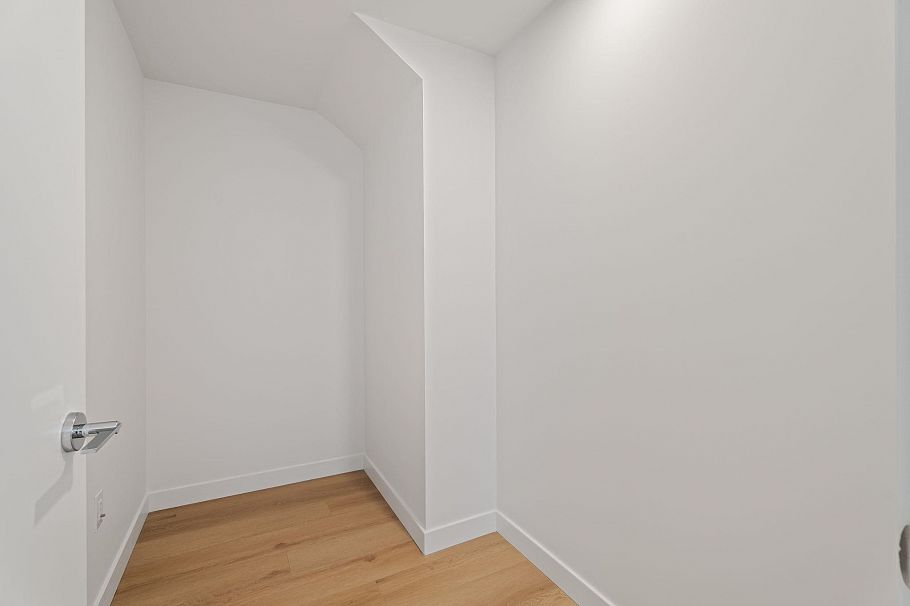 603 2450 Garden Drive Vancouver, BC - 13