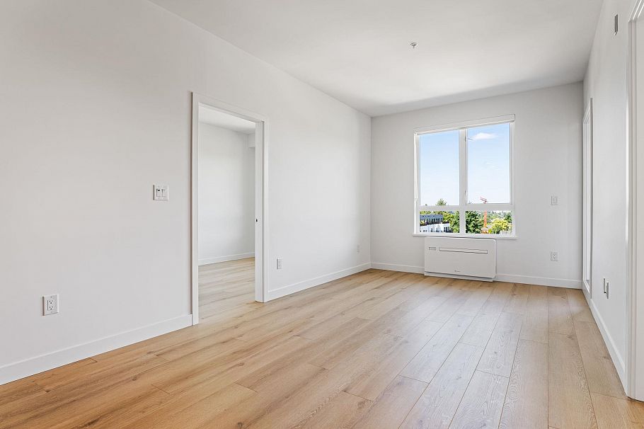 603 2450 Garden Drive Vancouver, BC - 7