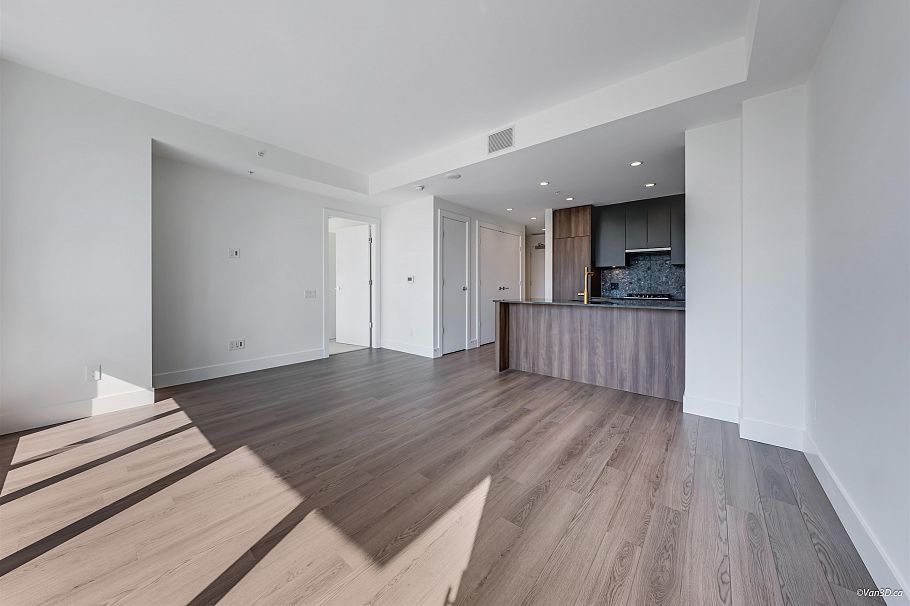 409 2385 Emery Court North Vancouver, BC - 16