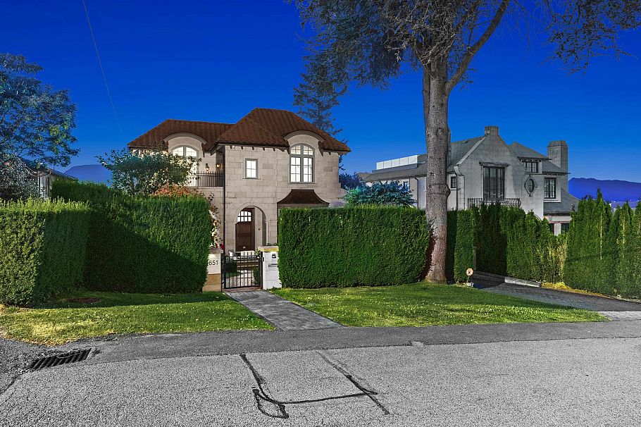 4651 Simpson Avenue Vancouver, BC - 24