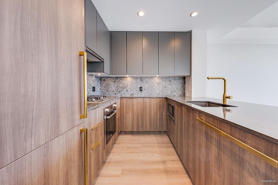 409 2385 Emery Court North Vancouver, BC - 1