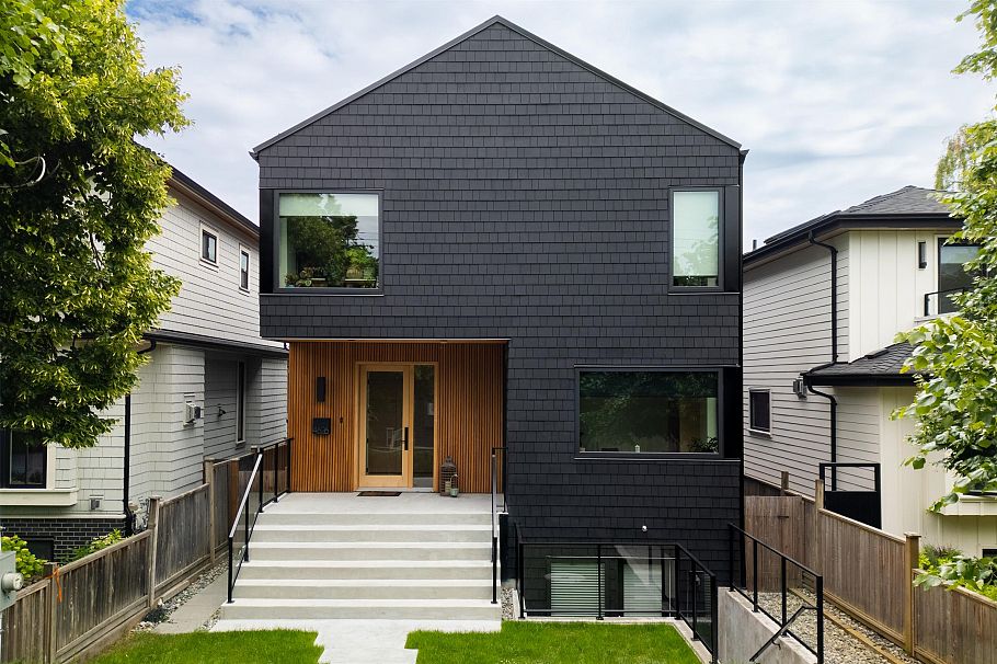 4626 Windsor Street Vancouver, BC - 2