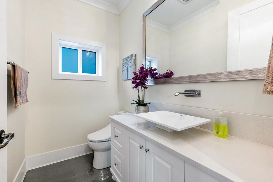 288 E 59th Avenue Vancouver, BC - 18