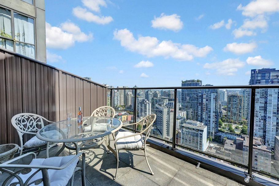 2703 1189 Howe Street Vancouver, BC - 26