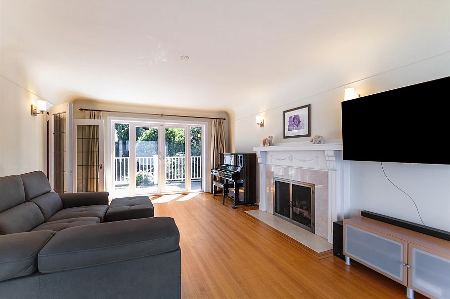 3131 Point Grey Road Vancouver, BC - 11