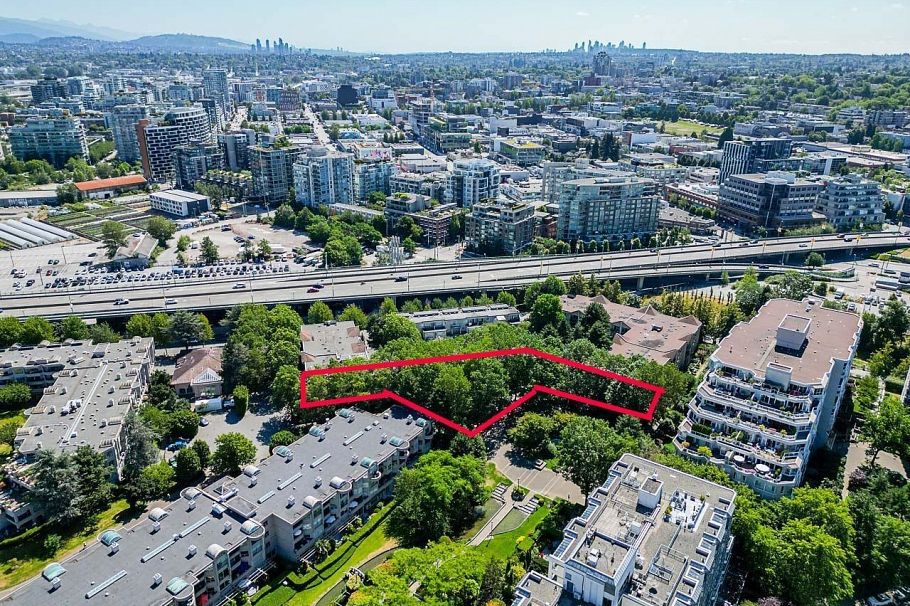 500 Starboard Square Vancouver, BC - 4