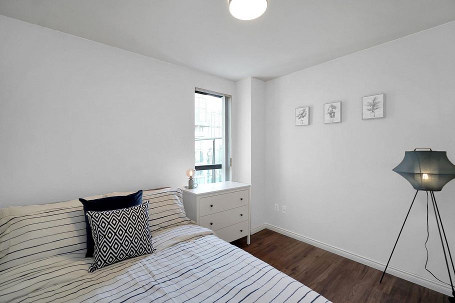 2703 1189 Howe Street Vancouver, BC - 16