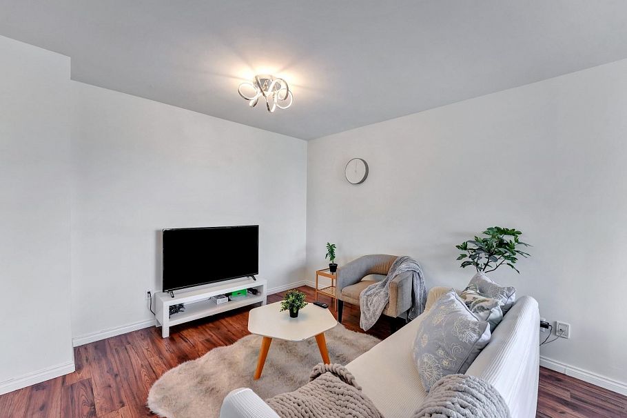 2703 1189 Howe Street Vancouver, BC - 5