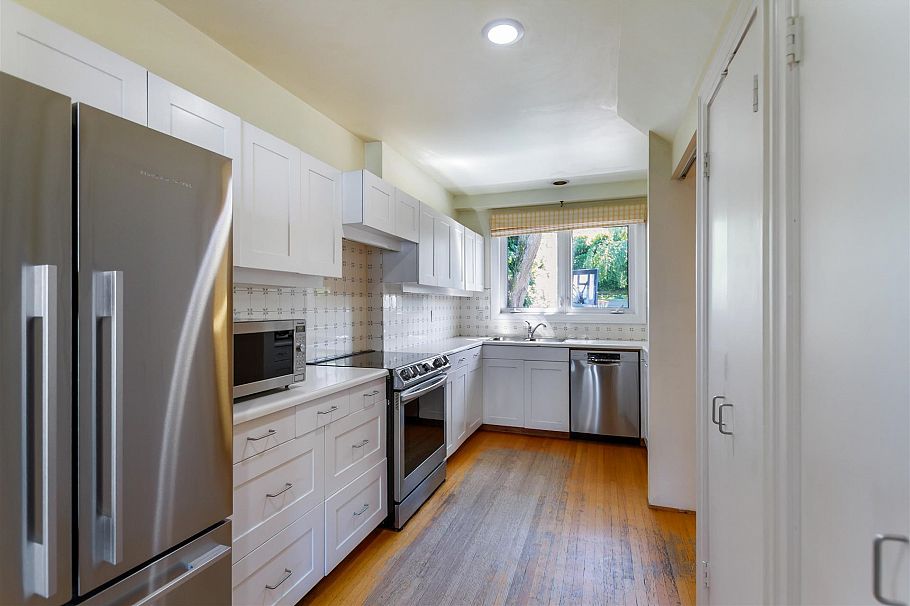 3131 Point Grey Road Vancouver, BC - 14