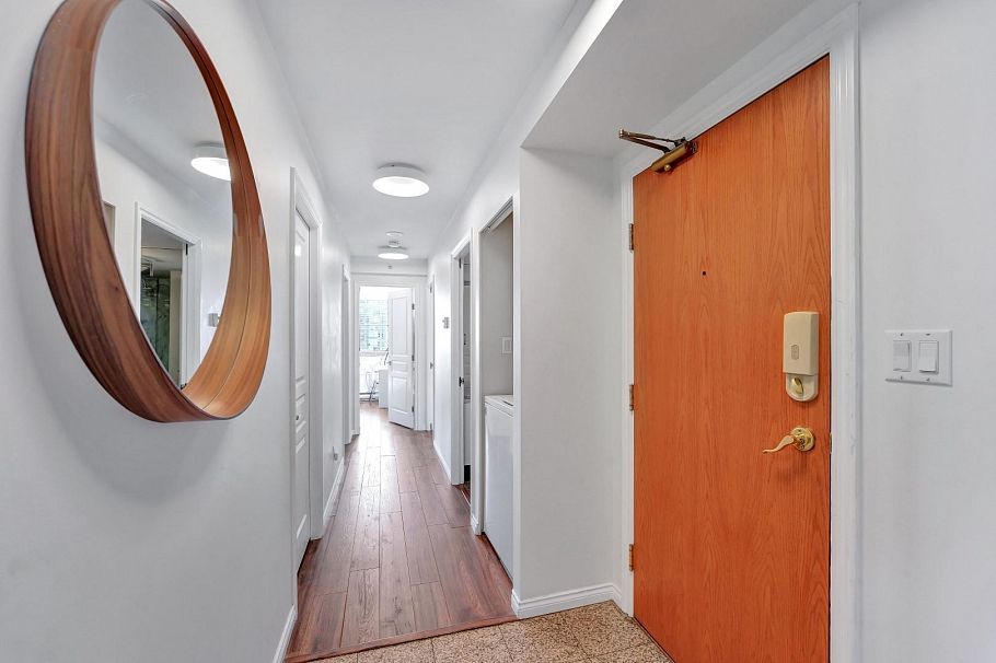 2703 1189 Howe Street Vancouver, BC - 13