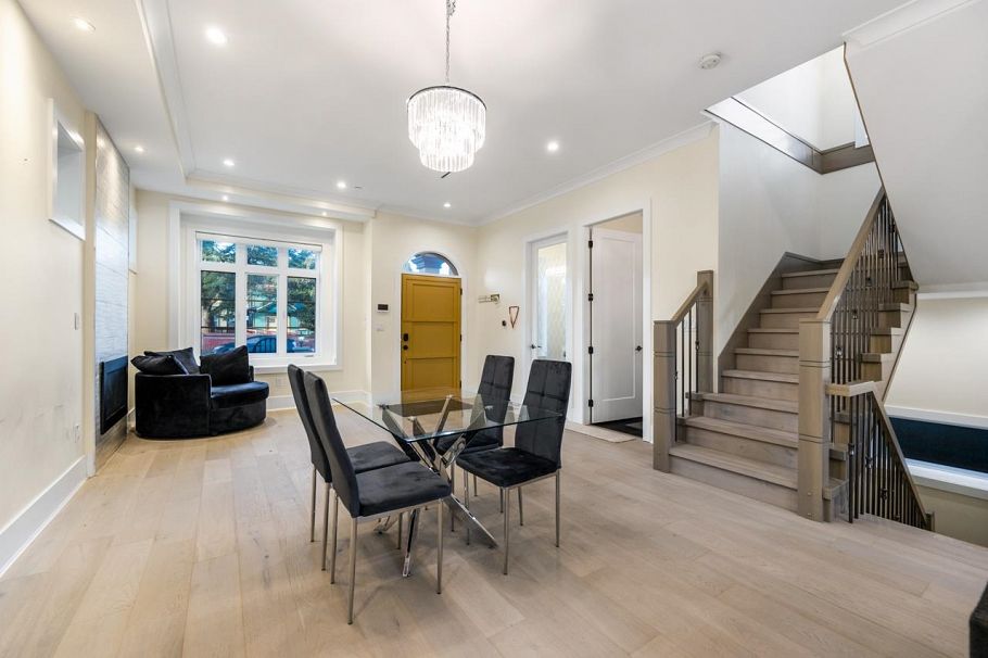 288 E 59th Avenue Vancouver, BC - 9