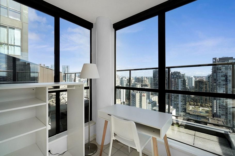 2703 1189 Howe Street Vancouver, BC - 23