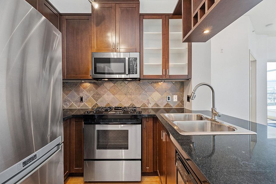 423 8988 Hudson Street Vancouver, BC - 6