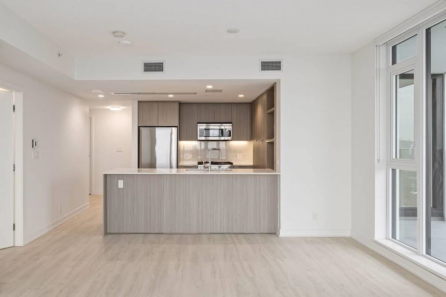 2003 1401 Hunter Street North Vancouver, BC - 6