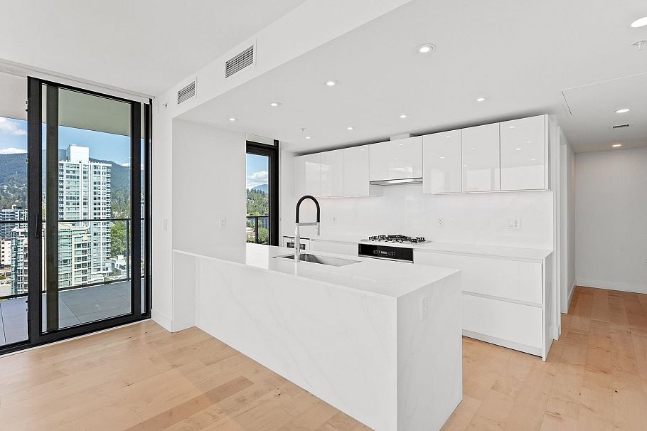 1406 135 E 13th Street North Vancouver, BC - 22