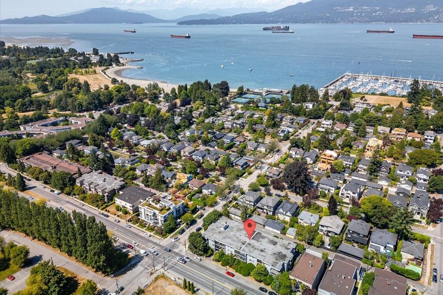 108 3787 W 4th Avenue Vancouver, BC - 4