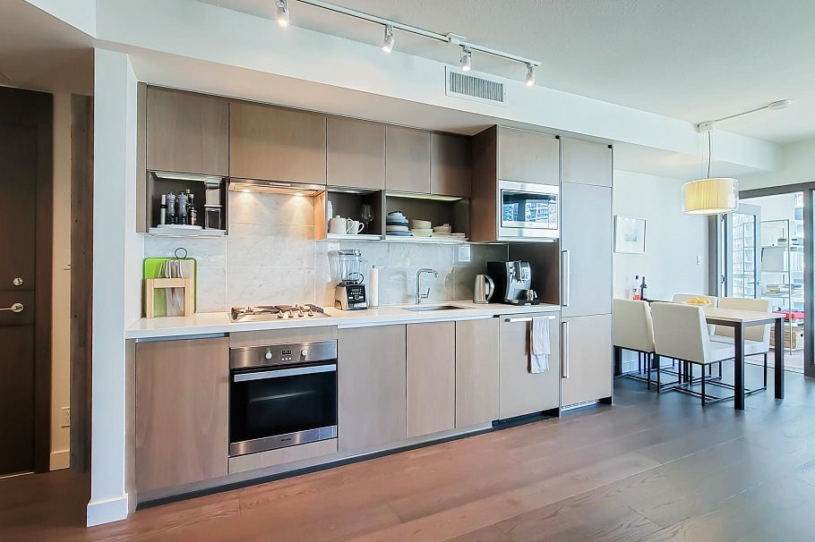 1220 68 Smithe Street Vancouver, BC - 11