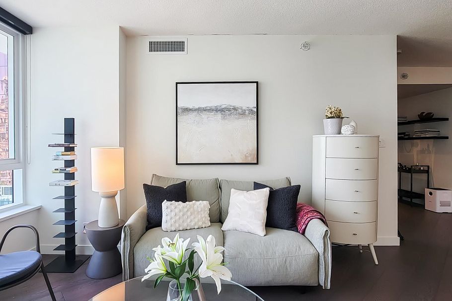 1220 68 Smithe Street Vancouver, BC - 5