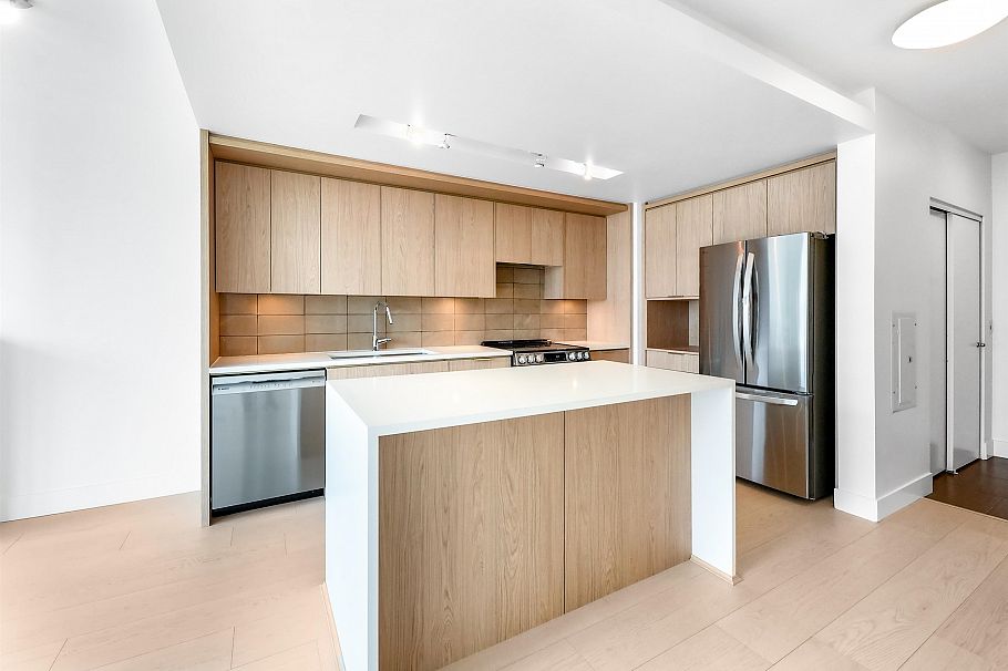 1406 1320 Chesterfield Avenue North Vancouver, BC - 4