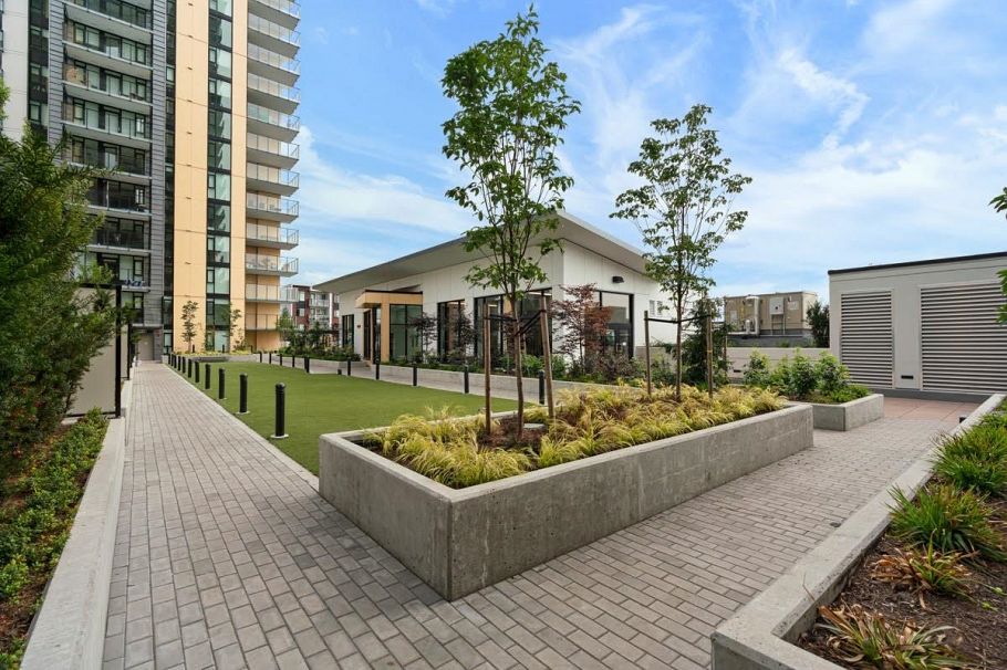 2003 1401 Hunter Street North Vancouver, BC - 20