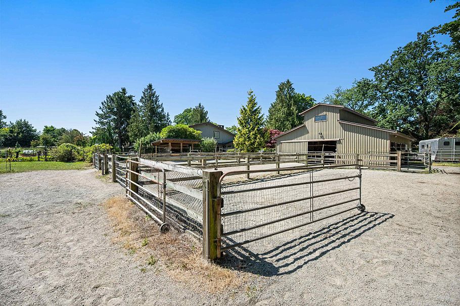 7026 Balaclava Street Vancouver, BC - 10