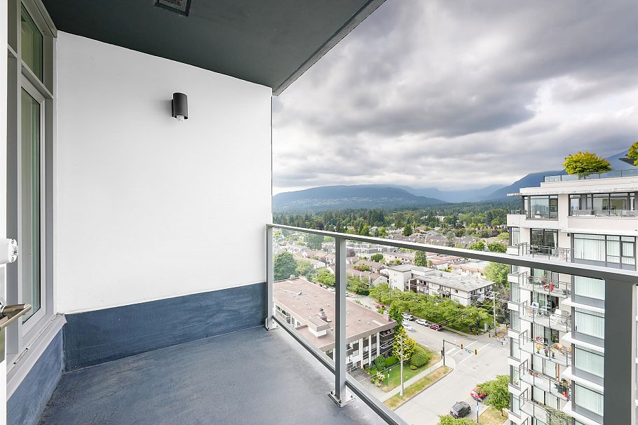 1406 1320 Chesterfield Avenue North Vancouver, BC - 17