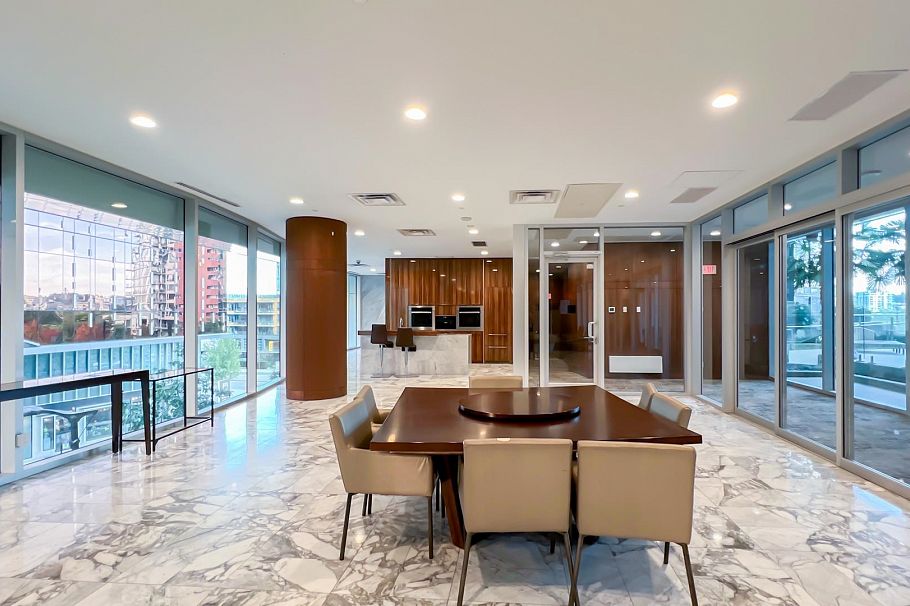 1220 68 Smithe Street Vancouver, BC - 23