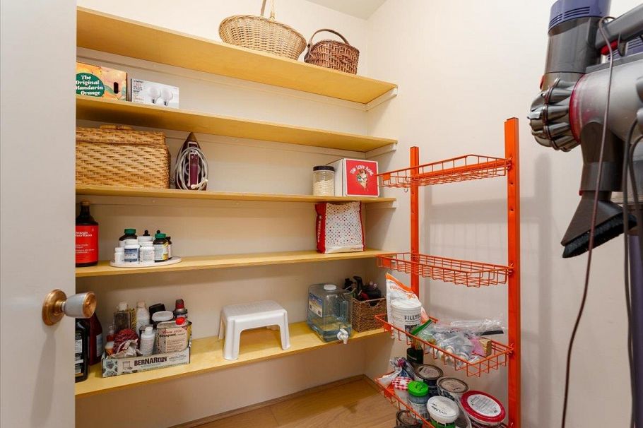 108 3787 W 4th Avenue Vancouver, BC - 17