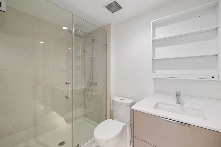 2003 1401 Hunter Street North Vancouver, BC - 13