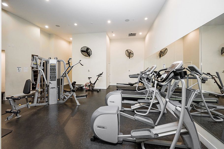 1406 1320 Chesterfield Avenue North Vancouver, BC - 29