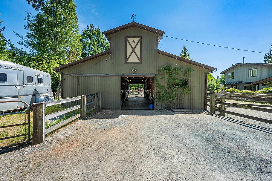 7026 Balaclava Street Vancouver, BC - 11