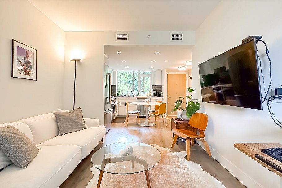 202 3498 Marine Way Vancouver, BC - 10