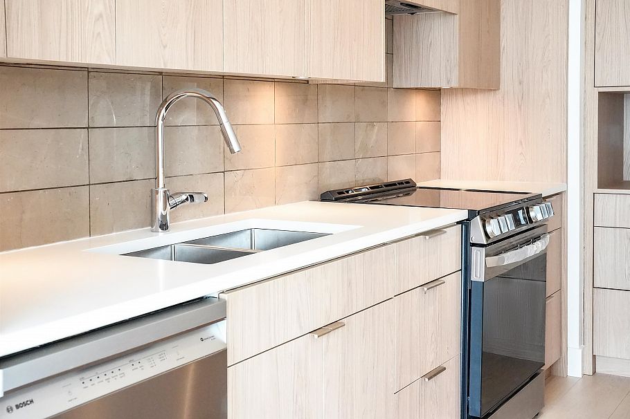 1406 1320 Chesterfield Avenue North Vancouver, BC - 22