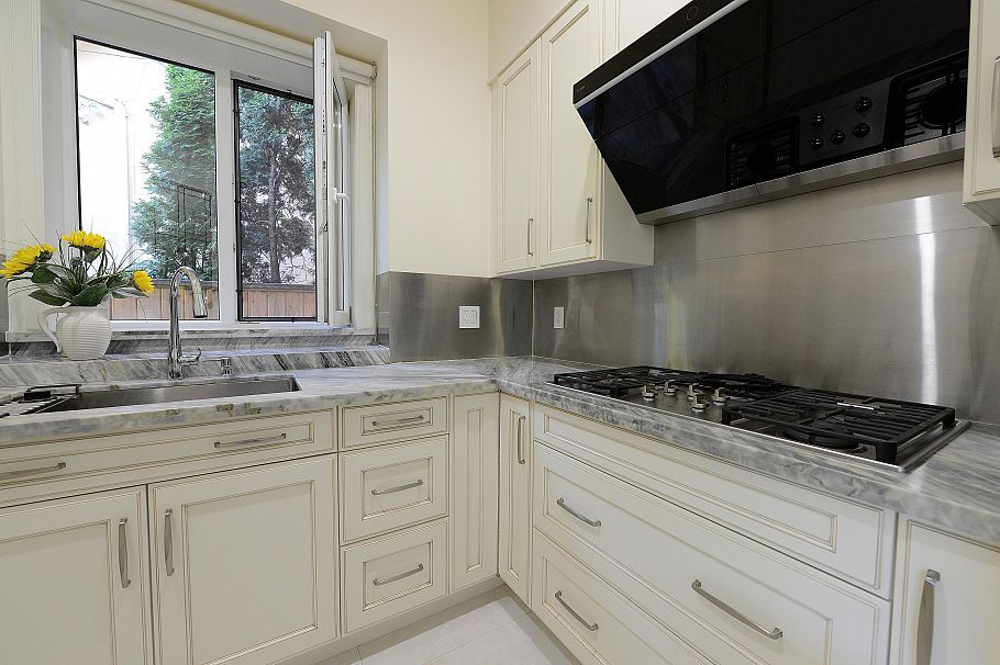 4039 W 38th Avenue Vancouver, BC - 15