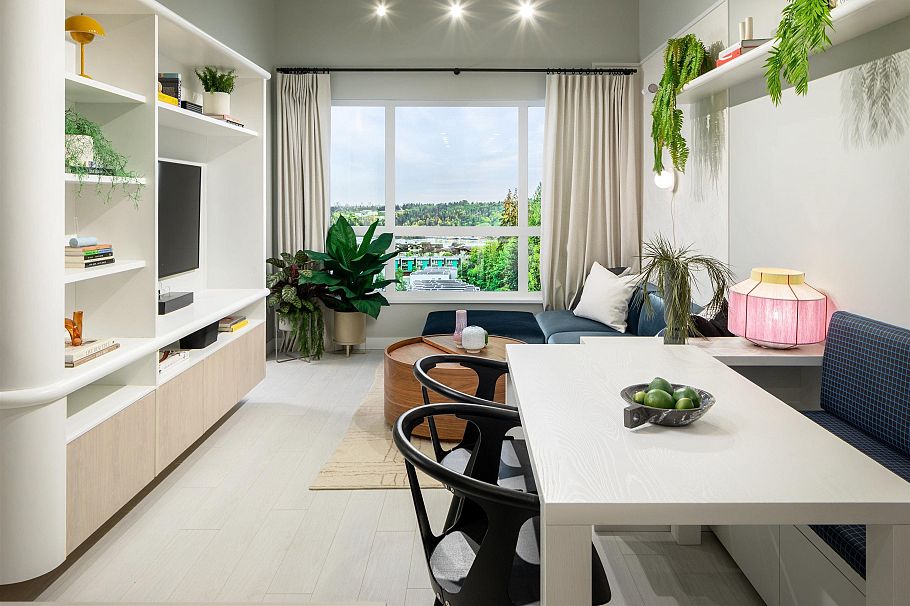 609 3594 Malsum Drive North Vancouver, BC - 3