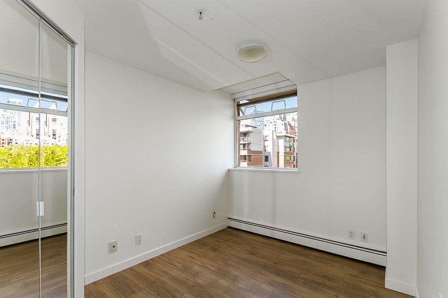 610 1228 Marinaside Crescent Vancouver, BC - 23