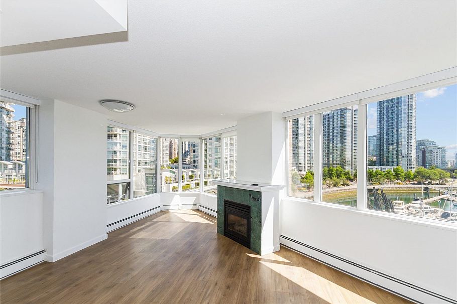 610 1228 Marinaside Crescent Vancouver, BC - 5