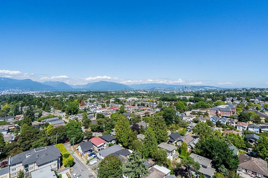3932 Dumfries Street Vancouver, BC - 37