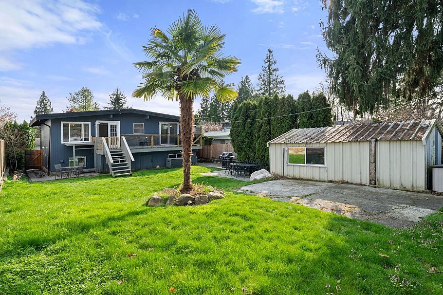 530 W 14th Street North Vancouver, BC - 19